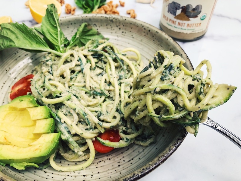 Vegan Zoodles with Creamy Pine Nut Butter Pesto (raw, paleo, keto-friendly) 