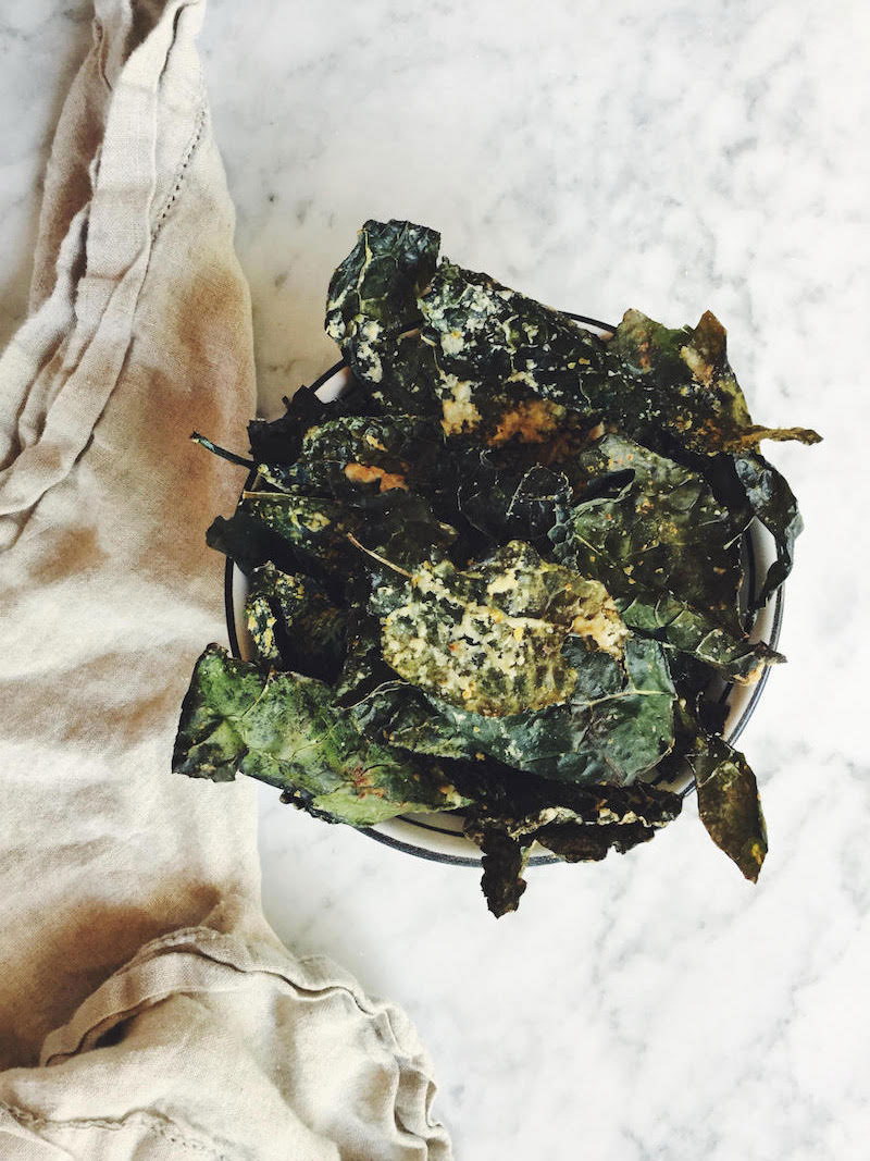 Oven Toasted Cheesy Tahini Kale Chips (Vegan, Paleo, EASY)