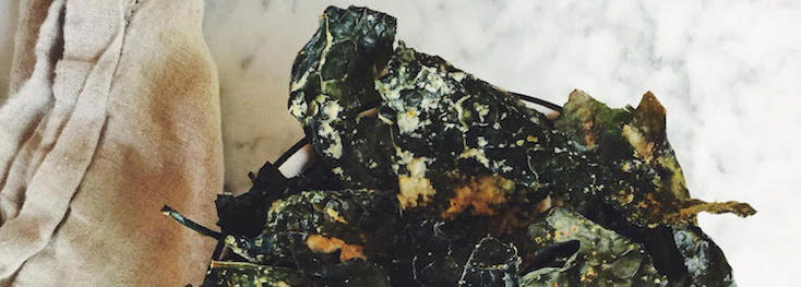 Oven Toasted Cheesy Tahini Kale Chips (Vegan, Paleo, EASY)
