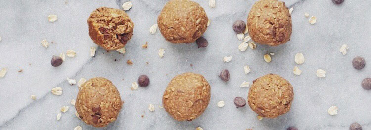 Rawmio Almond Oatmeal Cookie Dough Balls