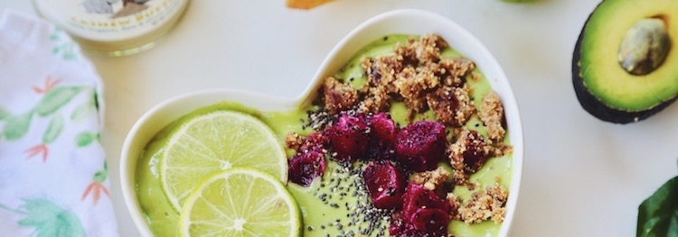 Raw Vegan Key Lime Pie Smoothie Bowl 