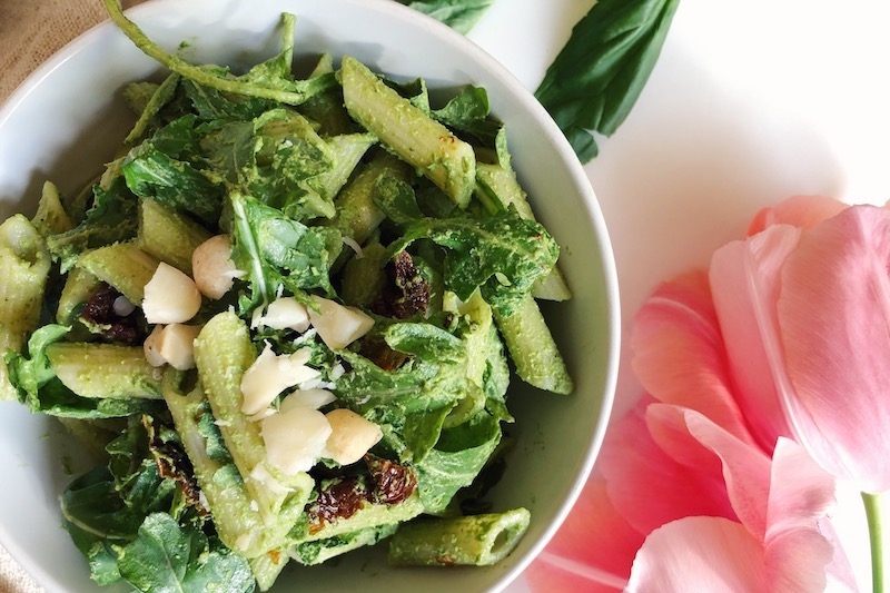 Vegan Macadamia Nut Pesto Pasta with Arugula and Sun-dried Tomatoes