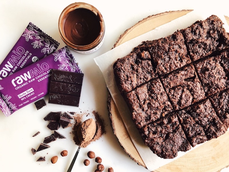 Vegan, Gluten-Free Rawmio Brownies 